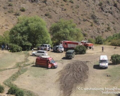 Խոսրովի  անտառի արգելոցի մօտ  բռնկած  հրդեհը  մարուած է