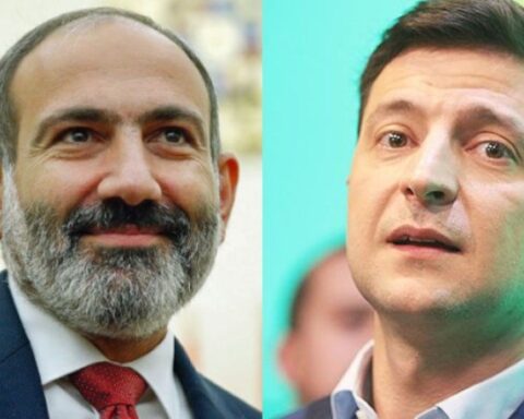 Անկախութեան տօնին առթիւ Փաշինեան շնորհաւորանք յղեց Ուքրանիոյ նախագահին