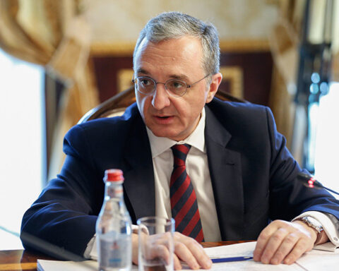 Փաշինեանի  հանդիպումը  Թրամբի հետ   մեր օրակարգին վրայ է. Զօհրապ Մնացականեան