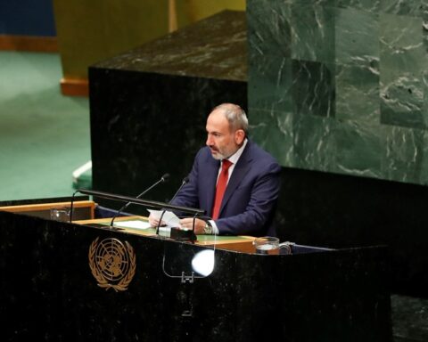 Պայմաններ ստեղծել խաղաղ գործընթացի մէջ յառաջընթացի համար. Փաշինեանը ՄԱԿ-ի ամպիոնէն կոչով դիմած է Ալիեւին