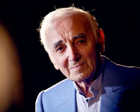 Փարիզի մէջ կայացած է Շառլ Ազնաւուրի նուիրուած «Շառլի հայեացք»ը ֆիլմի առաջին ցուցադրութիւնը