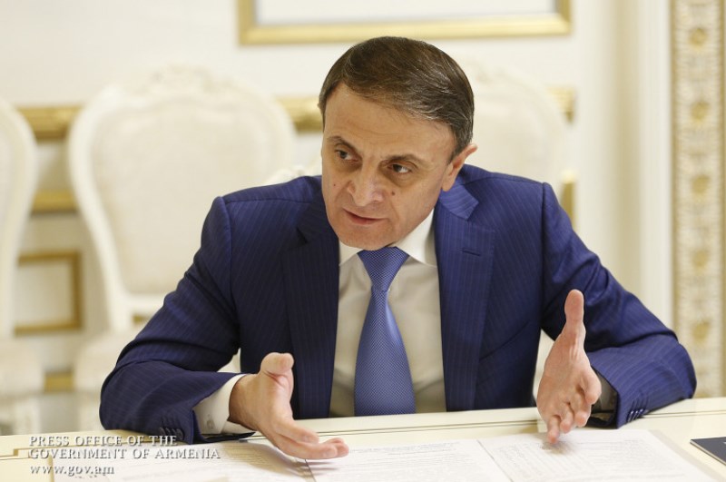 Օսիպեանը հրաժարական պիտի տայ. «Արմլուր»