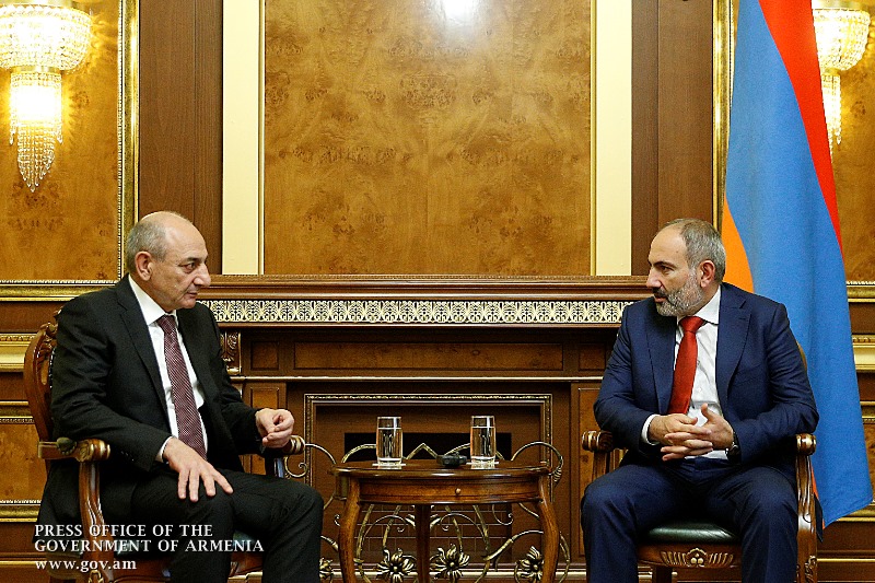 Հայաստանի եւ Արցախի նախագահները հանդիպեցան Երեւանի մէջ