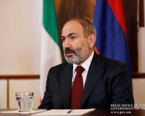 ՀՀ կառավարութիւնը շատ հարցերու շուրջ կ'ուզէ խորհրդակցիլ Սփիւռքի հետ, բայց կը բախի մէկ խնդիրի. Փաշինեան