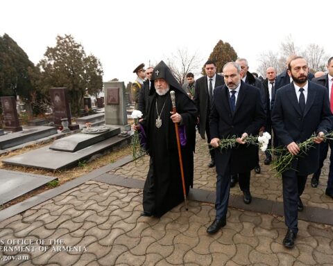Հայաստանի վարչապետը Եռաբլուր այցելեց