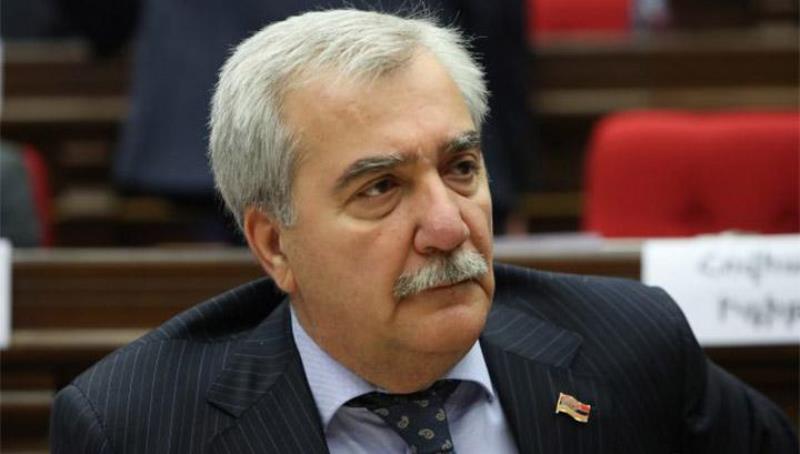Անդրանիկ Քոչարեանը իրաւապահներուն կոչ ըրած է երկիր վերադարձնել նախկին պաշտօնեաները