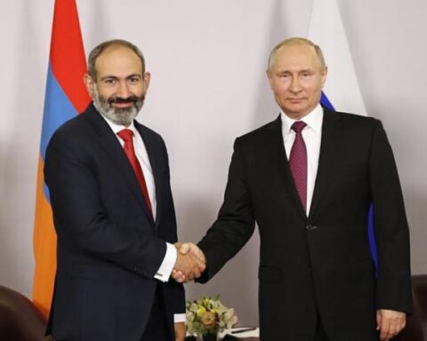 Յաջորդ տարի մենք պիտի շարունակենք համատեղ աշխատանքը. Փութինը շնորհաւորած է Նիկոլ Փաշինեանը