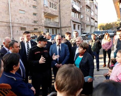 Հայաստանի պիւտճէի 3 միլիառ տոլարէն 1 միլիառը անցեալին գողցուած Է. Ռուսական կայք