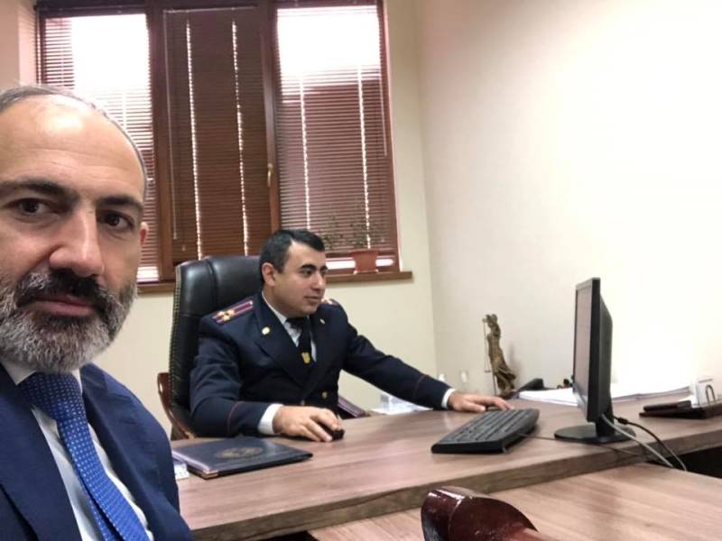 Վարչապետ Փաշինեան Քննչական կոմիտէի մօտ հարցաքննուեցաւ
