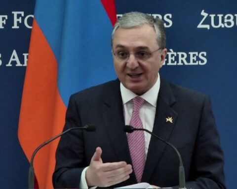 Տակաւին կանուխ է. Մնացականեանը Փաշինեան-Ալիեւ հնարաւոր հանդիպման մասին
