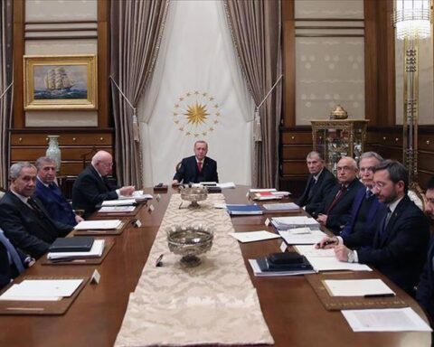 Էրտողանը Բարձրագոյն խորհրդատուական խորհուրդի հետ քննարկած է Հայոց ցեղասպանութեան ճանաչման դէմ քայլերը