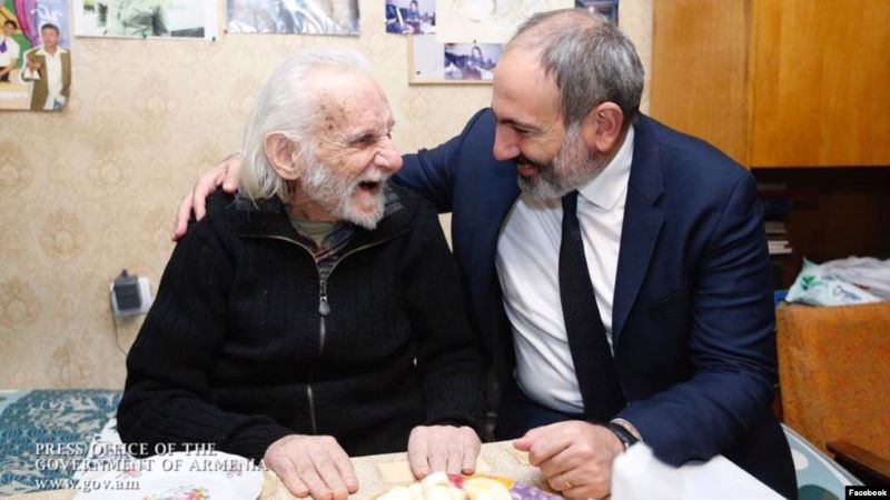 Երէկ մահացած Երուանդ Մանարեանի հոգեհանգիստը այսօր