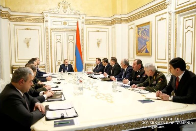 Կայացուած են քատրային որոշումներ. Փաշինեանը՝ բանակի մէջ տեղի ունեցած դէպքերու վերաբերեալ քննարկման մասին