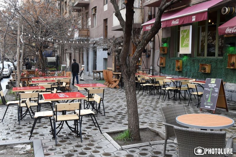 Հայաստանի մէջ «Քորոնա»ի դէմ պայքարը կը մտնէ նոր փուլ. Կը փակուին սրճարանները