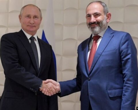 Փաշինեան եւ Փութին հեռախօսով քննարկած են կազի սակագինի հարցը