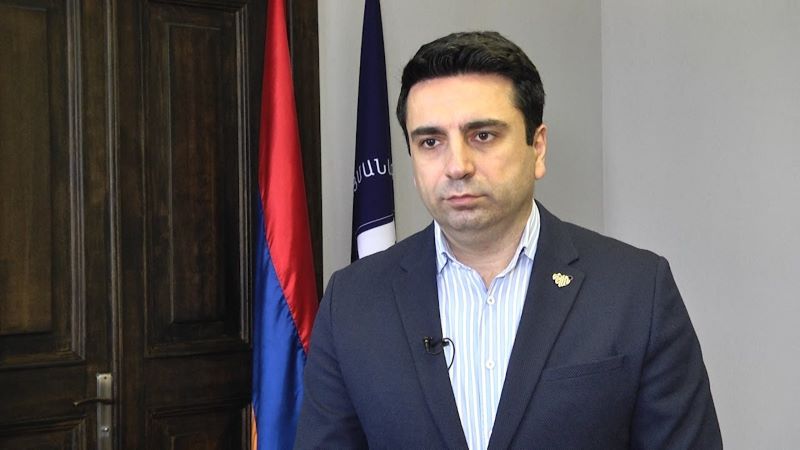 Ալեն Սիմոնեանի կարծիքով Տէր Պետրոսեանի յօդուածէն ետք ալ կառավարութեան դէմ գրոհները պիտի շարունակուին
