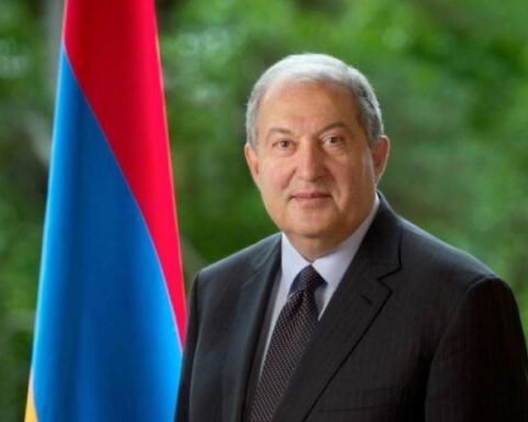 Առանց իրարու օգնելու չենք կրնար առաջ երթալ․ ՀՀ Նախագահի ուղերձը՝ Աշխատանքի օրուան առթիւ