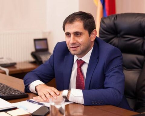 Սուրէն Պապիկեանի «Քորոնա» ժահրի քննութեան պատասխանը բացասական է. ինքնազգացողութիւնը լաւ է