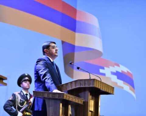 Արայիկ Յարութիւնեանը երդմամբ ստանձնեց Արցախի Հանրապետութեան նախագահի պաշտօնը