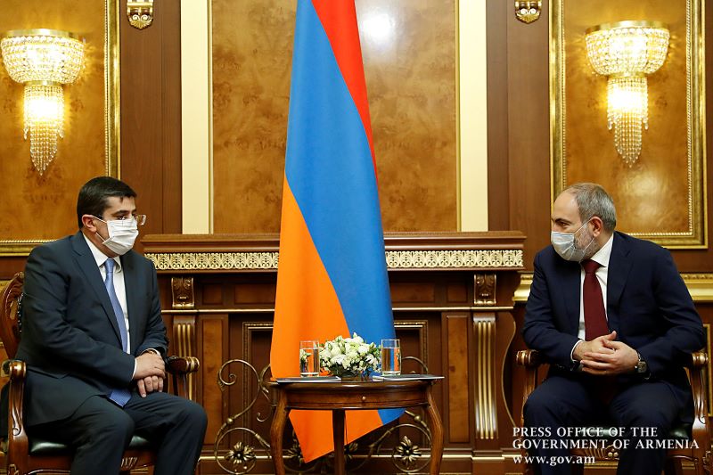 Նիկոլ Փաշինեանի եւ Արայիկ Յարութիւնեանի առաջին պաշտօնական հանդիպումը Երեւանի մէջ