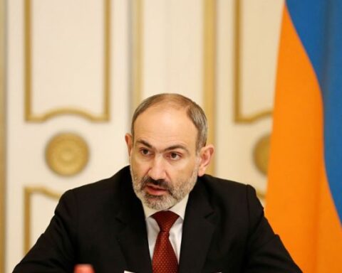 Եթէ այս ընթացքը չկոտրենք, Մայիս 29-ին կ'ունենանք 10 հազար եւ Յունիս 12-ին՝ 20 հազար դէպք. Փաշինեան մտահոգիչ յայտարարութիւններով հանդէս եկաւ