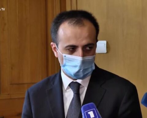 Ծանր եւ ծայրայեղ ծանր հիւանդներու թիւը վերջին օրերուն չիջներ. կը տատանուի 500-ի շուրջ. Արսէն Թորոսեան