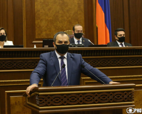 Գլխավոր դատախազը ԱԺ-ի մէջ ներկայացուց Ծառուկեանը կալանաւորելու հիմքերը