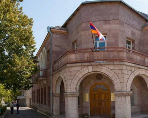 Արցախը կը վերահաստատէ հաւատարմութիւնը կրակի եւ ռազմական գործողութիւններու լիակատար դադրեցման.  Արցախի ԱԳՆ
