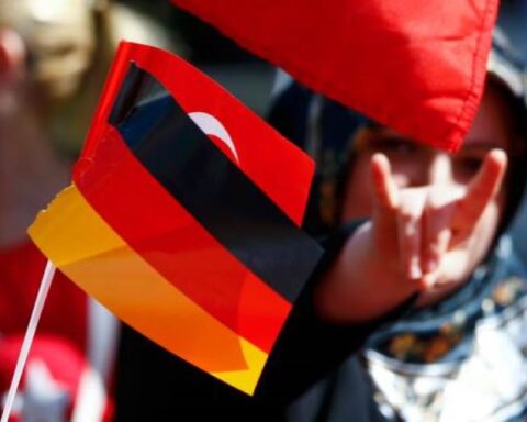 Der Tagesspiegel․ «Գորշ գայլեր»ը կրնան Հայաստանի եւ Ատրպէյճանի միջեւ հակամարտութիւնը տեղափոխել Գերմանիա