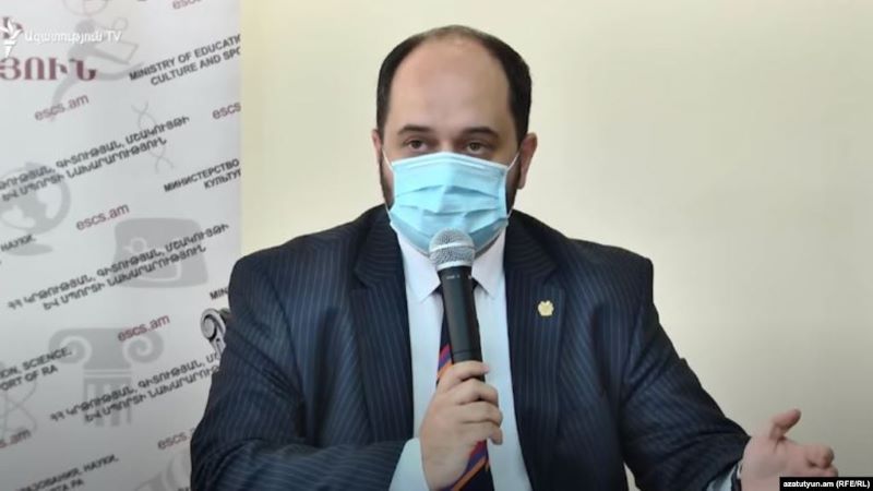 «Կը խնդրեմ ամպագորգոռ յայտարարութիւններով չվախցնել». Արայիկ Յարութիւնեան պիտի չհրաժարի
