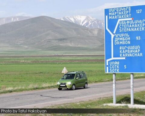 Ատրպէյճանի զինուած ուժերը կրակած են ՀՀ ԶՈՒ Վարդենիսի զօրամասի, ինչպէս նաեւ օդուժ կիրառած են դիրքերու ուղղութեամբ. ՊՆ խօսնակ