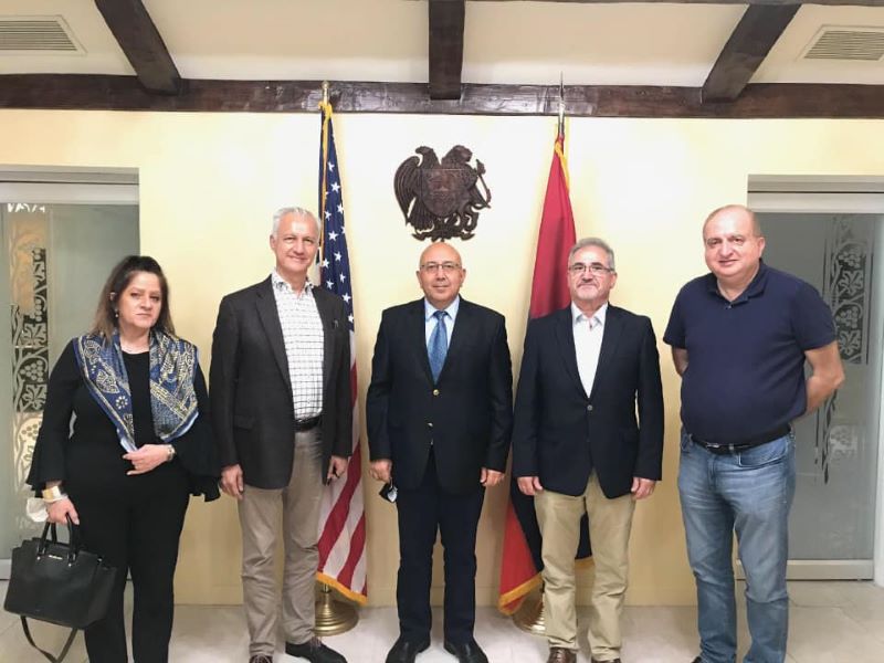 ՌԱԿ Հայ Իրաւանց Խորհուրդը Վաթսուն Հինգ Հազար Տոլար Հաւաքեց Ի Նպաստ Արցախի Հերոս Բանակին