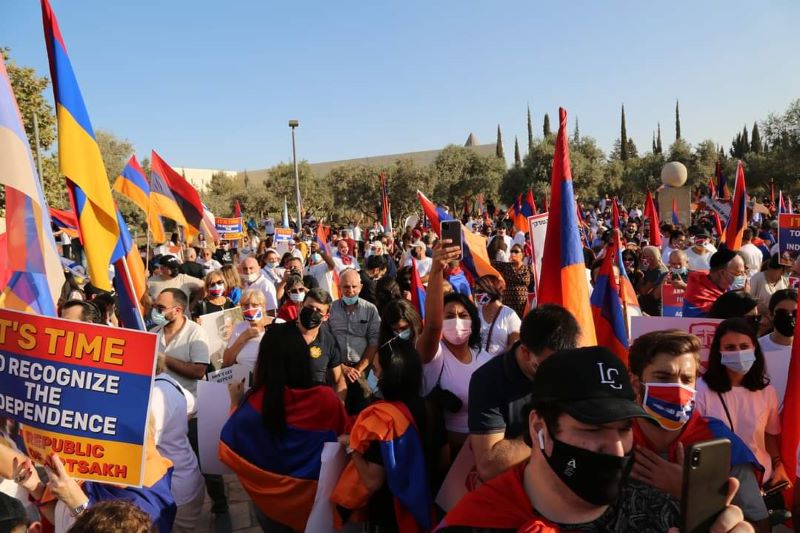 Կասեցնել Իսրայէլի կողմէ զինամթերքի վաճառքը Ատրպէյճանին. Ճանչնալ Արցախի անկախութիւնը. Հայութիւնը բողոքի ցոյց կատարեց Երուսաղէմի մէջ