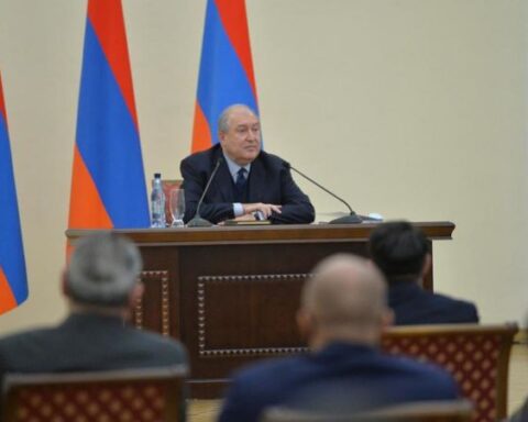 Թոյլ չտալ, որ զայրոյթը, անհանգստութիւնը վերածուին քաղաքական բեւեռացման. Նախագահ Արմէն Սարգսեան