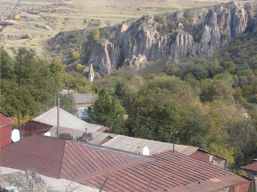 Քաշաթաղը յանձնելէ ետք Սիւնիքի Խոզնավար գիւղը երեք կողմէ շրջափակուած է ատրպէյճանական տարածքներով