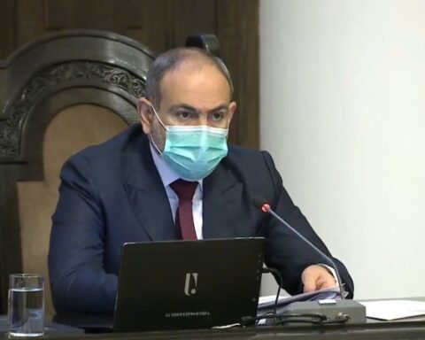 Փաշինեան յաջողութիւն մաղթեց կառավարութեան անդամներուն. «Գերխնդիրը երկիրը ճգնաժմէն հանելն է» ըսաւ ան