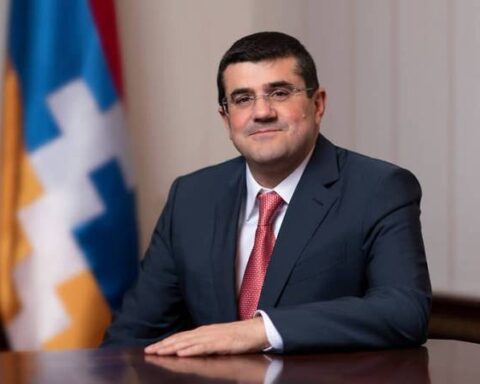 Արցախը կրկին պիտի վերածնի ու պիտի շարունակէ իր յաւերժական ընթացքը. Արայիկ Յարութիւնեան