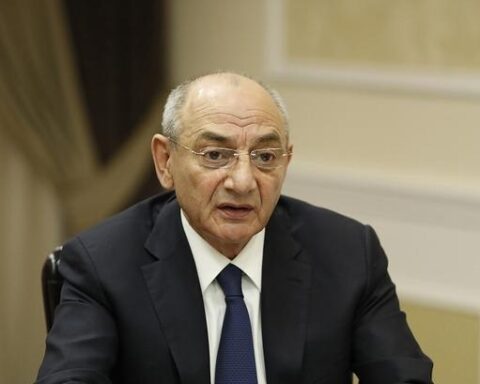 ՀՀ նախկին իշխանութիւնները միակողմանի զիջումներու առաջարկ չեն ըրած. Բակօ Սահակեան