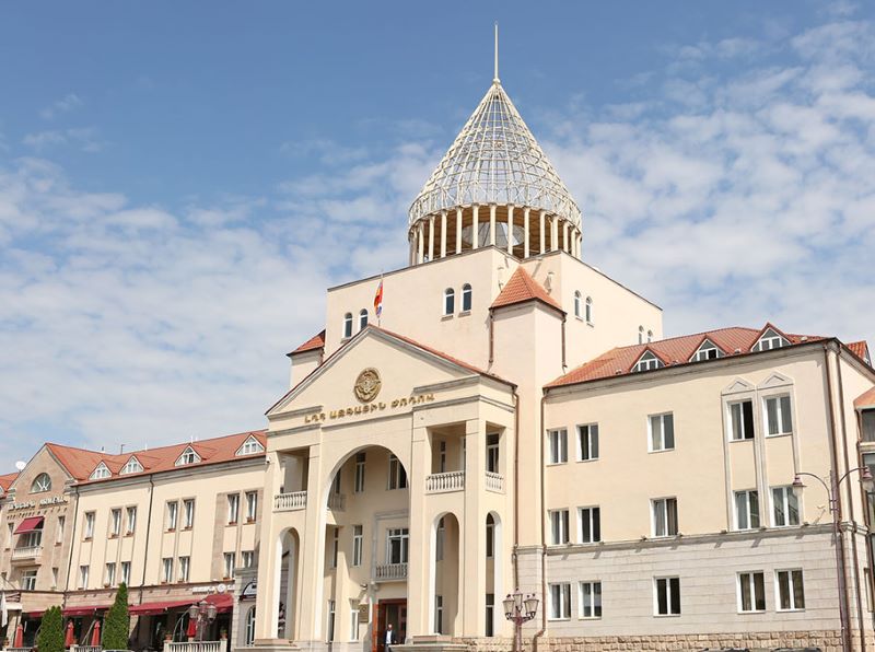 Նոր նախագիծ Արցախի մէջ. Ռուսական լեզուն պիտի պաշտօնականացուի