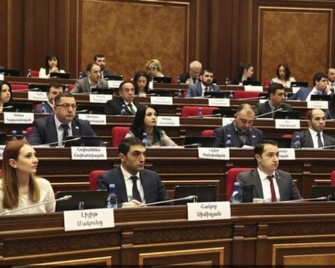 ԱԺ «Իմ քայլը» խմբակցութիւնը կը սատարէ ՀՀ վարչապետին. Յայտարարութիւն