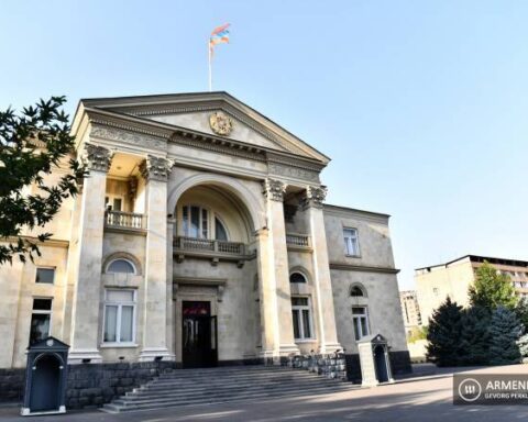 ՀՀ նախագահի աշխատակազմը քաղաքական ուժերու հետ հանդիպման ձեւաչափի մասին պիտի յայտնէ աւելի ուշ