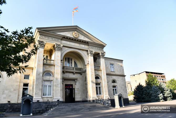 ՀՀ նախագահի աշխատակազմը քաղաքական ուժերու հետ հանդիպման ձեւաչափի մասին պիտի յայտնէ աւելի ուշ