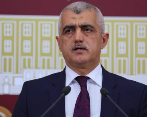 Թուրքիոյ մէջ ձերբակալած են HDP քրտամէտ կուսակցութեան անդամը, որուն զրկած են պատգամաւորի կարգավիճակէն