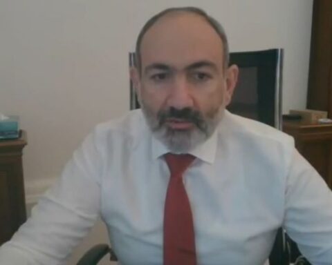 Մարտ 1-ի դէպքերու, յեղաշրջման փորձի, նախագահի «անհասկնալի» որոշման մասին. վարչապետը այսօրուայ հանրահաւաքէն փակագիծեր բացած է