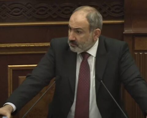 Փաշինեան խորհրդարանին մէջ պատերազմին մասին մանրամասնութիւններ ներկայացուց