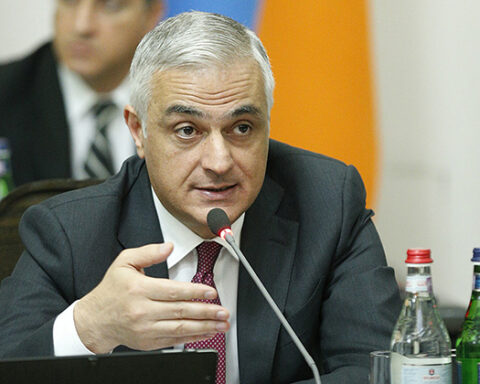 Իմ հարթակի տեսանկիւնէն նման հարց չէ քննարկուած․Մհեր Գրիգորեանը՝ գերիներու վերադարձի դիմաց Ատրպէյճանի նախապայմաններու մասին