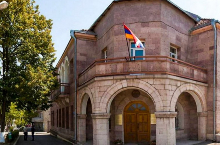 Ապրիլեան պատերազմի ժամանակ հայ ժողովուրդի միասնականութիւնն ու մեր հերոսներու սխրանքները յաւերժ կը մնան մեր պատմութեան եւ սերունդներու յիշողութեան մէջ․ Արցախի ԱԳՆ