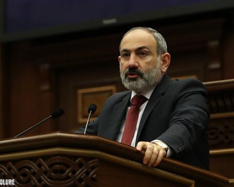 Սահմանի ողջ երկայնքով ծեծկռտուք եղած է. Փաշինեան