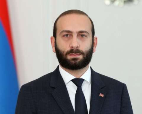 ԱԺ նախագահ Արարատ Միրզոյեանի գլխաւորած պատուիրակութիւնը պաշտօնական այցով մեկնած է Լիթվա