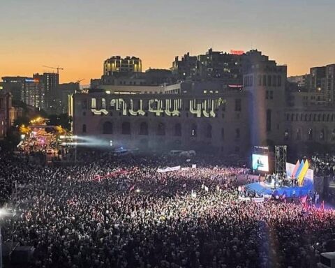 «Հասած է ՀՀ քաղաքացիի ճշմարտութեան պահը․․․ ընտրակաշառք բաժնողները կը ձերբակալուին եւ կը կալանաւորուին». Փաշինեան